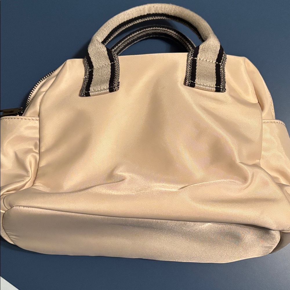 Fun Saint And Sofia Purse With Strap - image 3